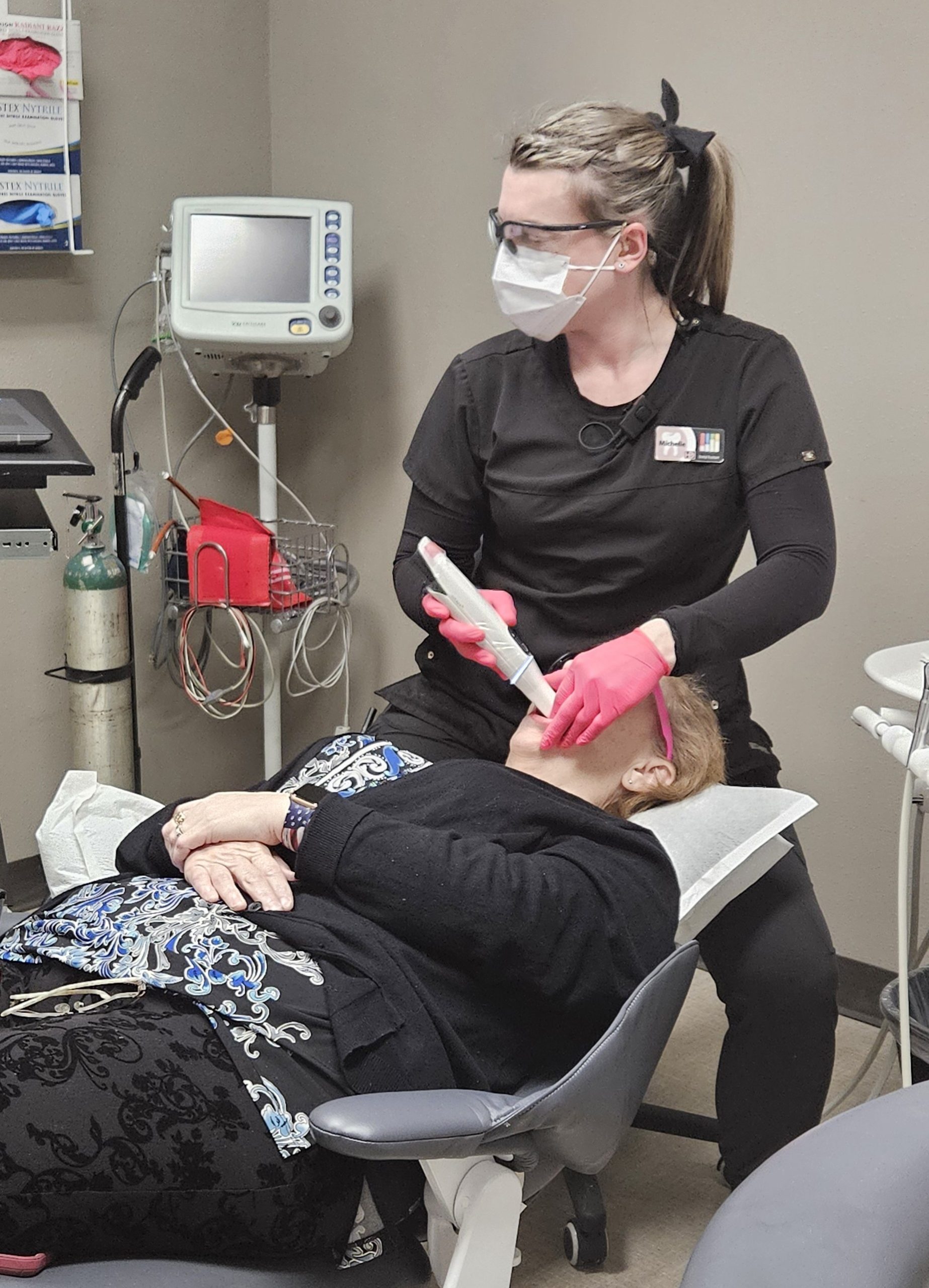 Full Mouth Dental Implants, treatment